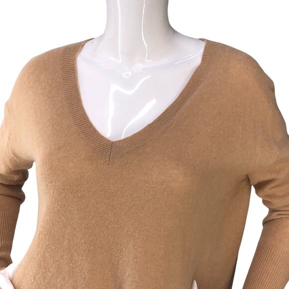 Halogen Sweater Womens S 100% Cashmere Camel V-Neck Long Sleeve - Picture 2 of 14